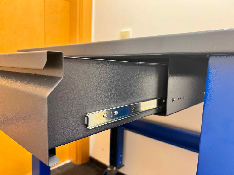 Стол промышленный PLC 20.111 купить в Иркутске Стол промышленный PLC 20.111 купить в Иркутске