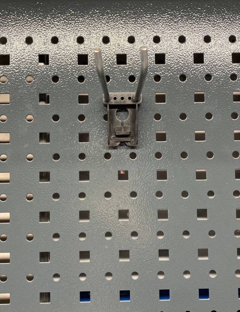 Крючок двойной 100 мм купить в Иркутске