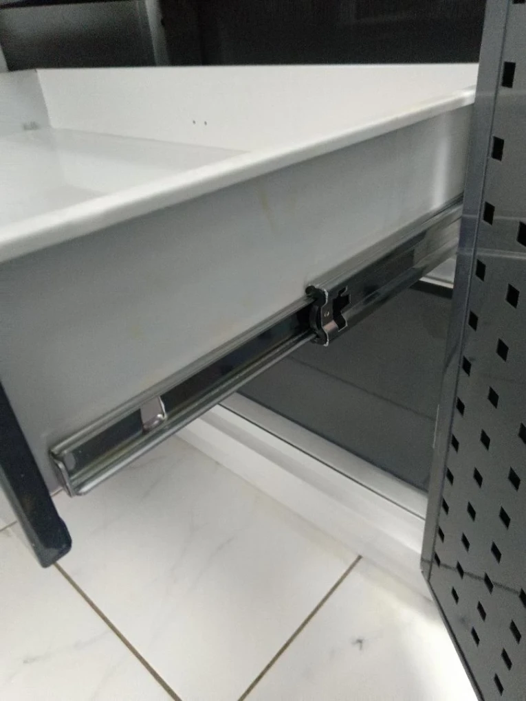 Шкаф инструментальный FBK 20 P.3S купить в Иркутске Шкаф инструментальный FBK 20 P.3S купить в Иркутске