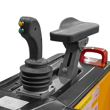 Штабелер самоходный с кабиной CDD15C (1500 кг; 6,5 м; li-ion 25,6В / 300Ач, PV, EPS) SMARTLIFT (SMART) купить в Иркутске Штабелер самоходный с кабиной CDD15C (1500 кг; 6,5 м; li-ion 25,6В / 300Ач, PV, EPS) SMARTLIFT (SMART) купить в Иркутске